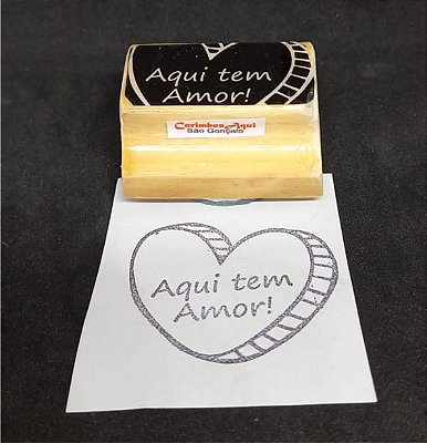 "Aqui tem amor"