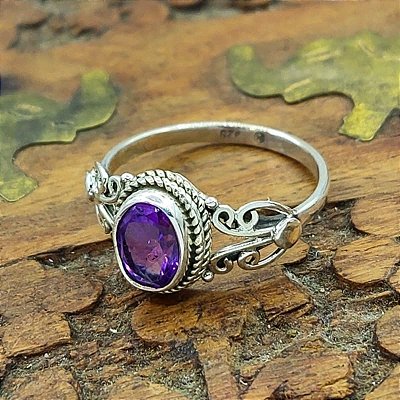 Anel Bali de Prata 925 com Pedra Ametista Oval - A005
