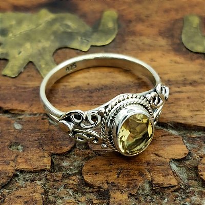 Anel de Prata 925 com Pedra Citrino lapidado - Indiano - C003