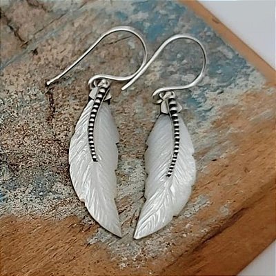 Brinco Bali de Prata 925 com Madrepérola.