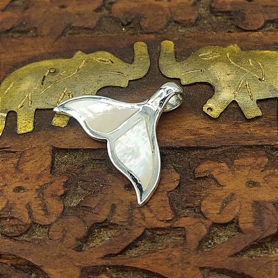 Pingente Prata Bali 925 Rabo de Baleia Madrepérola