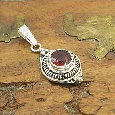 Pingente Boho Prata 925 com Granada Natural