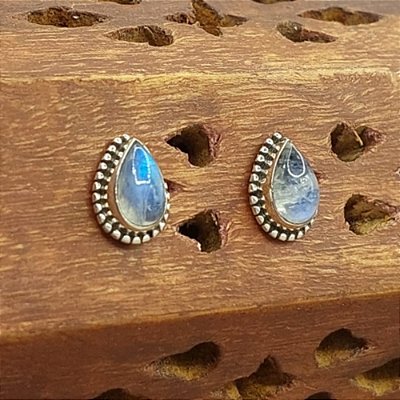 Brinco Indiano Gota em Prata 925 com Pedra da Lua.