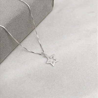 Colar pingente estrela vazada 11mm 40cm