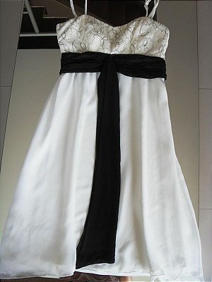 Vestido Folic cor Natural e Laço Preto