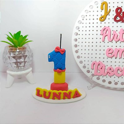 Topo de Bolo Vela Branca de Neve em Biscuit