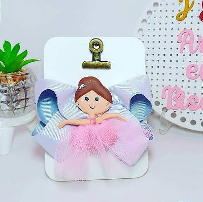 Aplique de Cabelo Bailarina em Biscuit com Saia de Tule e Strass - Elegância Brilhante