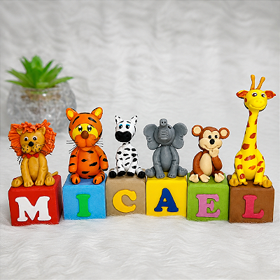Cubos Safari Personalizados com Bichinhos de Biscuit – Lembrancinha e Decoração Infantil
