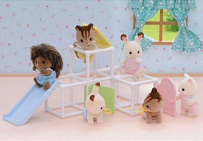 Sylvanian Families - Playground Para Bebês Coloridos E Fofo