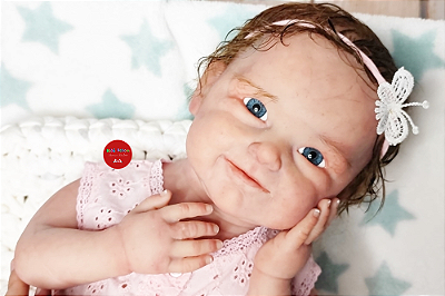 Bebê Reborn Menina Silicone Sólido 49 Cm Olhos Abertos Com Detalhes Super Realistas Acompanha Enxoval