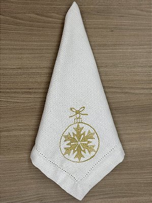 Guardanapo Natalino Linho Misto Bordado Bola de Natal Dourada com Ponto Ajour