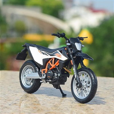 Miniatura KTM 690 SMC R Maisto 1:18
