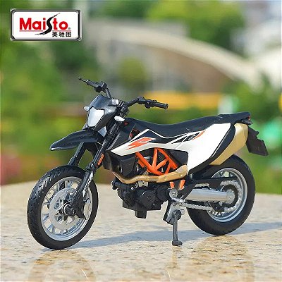 Die cast 1/18 Modellino Moto KTM 690 Enduro R White and Black by Welly