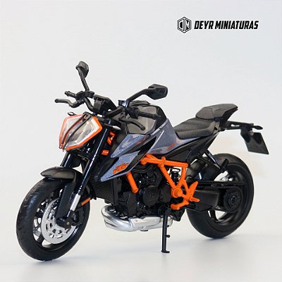Miniatura KTM Super Duke R 1290 2022 CCA/Caipo/MSZ 1:12