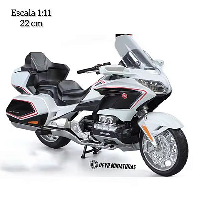 Miniatura Honda Gold Wing 2021 Branco Escala 1:11 (22 cm) - Acende Farol