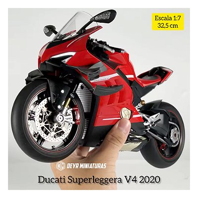 Miniatura Elétrica Gigante Ducati Superleggera V4 2020 Escala 1:7 (32 cm) - Som, Farol e Lanterna Acendem, Aceleração