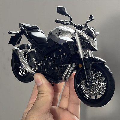Miniatura Honda CB 400F/500F Prata 2024 Escala 1:12 (17 cm) Acende Farol