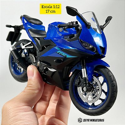 Miniatura Yamaha YZF-R3 2024 Racing Blue (azul metálico) - Acende Farol - Escala 1:12 (17 cm)
