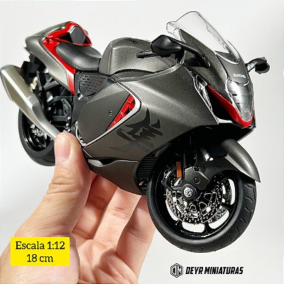 Miniatura Suzuki Hayabusa 2023 Cinza Trovão Escala 1:12 - (18 cm) - Acende Farol