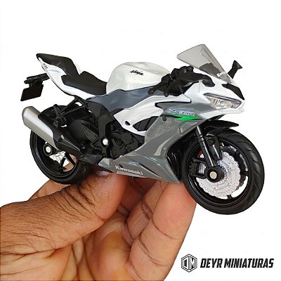 Miniatura Kawasaki Ninja ZX-6R 2023 RMZ City 1:12 - Miniaturas de