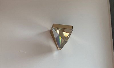Arandela Cristal Transparente Tipo Diamante LED Triangular Base Dourado Salas Corredores twl-134 Play