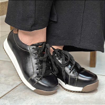 Tênis em Couro Bianca Preto