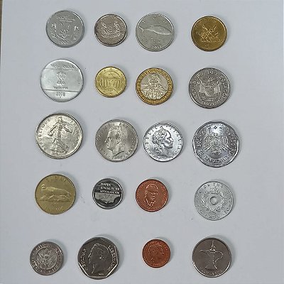 Lote com 20 moedas estrangeiras diferentes - lote 3