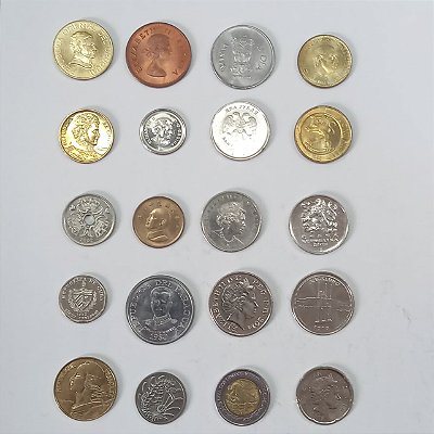 Lote com 20 moedas estrangeiras diferentes - lote 4