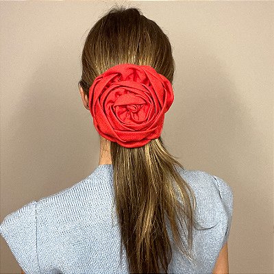 Flor Emily de Linho Vermelho