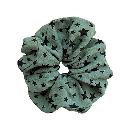 Elástico - Scrunchie de Crepe Verde com Estrelas