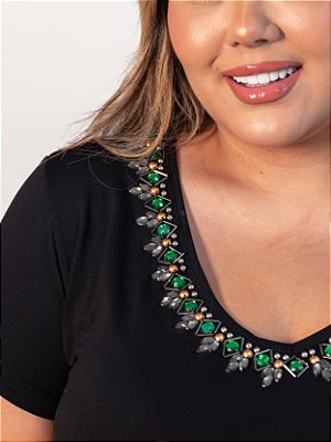 Tshirt Feminina Decote V Preta Thayla