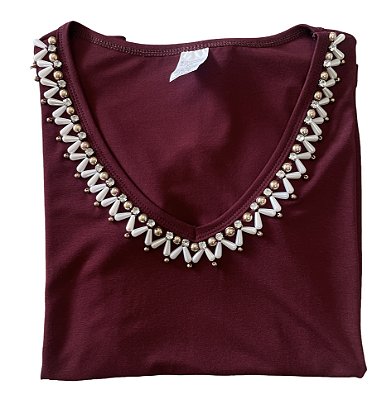 Tshirt Decote V Feminina Vinho Dandara