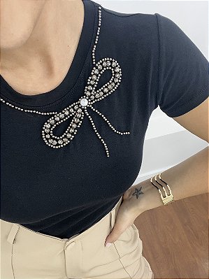Tshirt Feminina Decote Redondo Preta Kelly