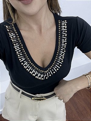 Tshirt Feminina Decote V Preta Leticia