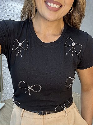 Tshirt Feminina Decote Redondo Preta Cindy