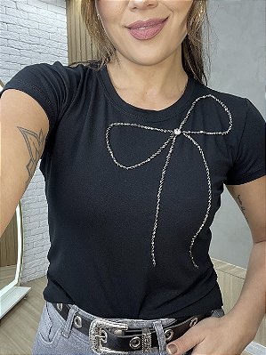 Tshirt Feminina Decote Redondo Preta Laço Strass