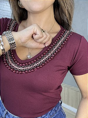 Tshirt Feminina Decote V Vinho Yara