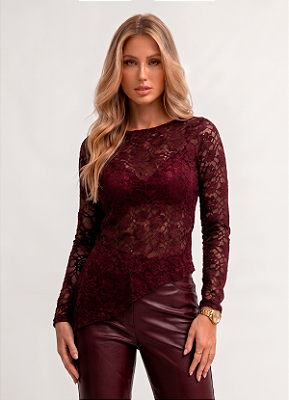 Blusa em Renda Assimétrica sem Gola