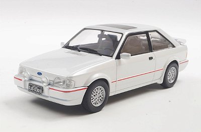 Escort XR3 - Ford - 1992 - Branco - 1/24 - California Classics