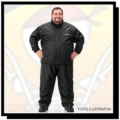CONJUNTO EM NYLON IMPERMEÁVEL PLUS SIZE COM GOLA PANTANEIRO