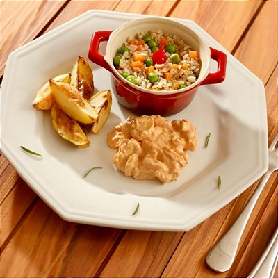 Strogonoff de frango light, arroz integral colorido e batata rústica assada - 350g