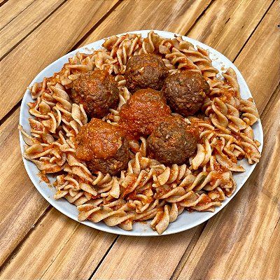 Almôndega de patinho com fusilli integral ao pomodoro - 350g
