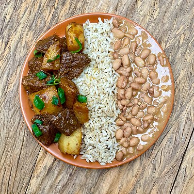 Carne de panela com batata, arroz integral e feijão carioca - 400g