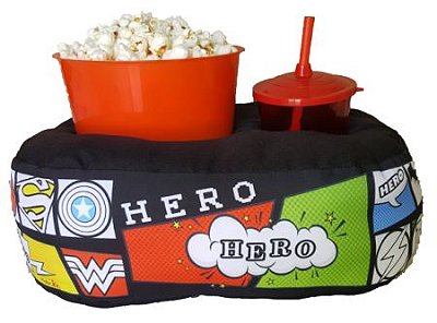 ALMOFADA KIT PIPOCA HERÓIS PARA COLORIR + 1 COPO COM TAMPA E CANUDO