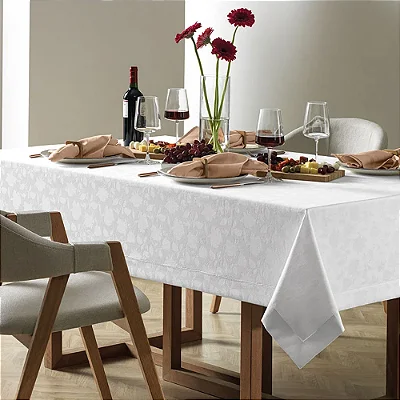 Toalha de Mesa Victória Retangular Easy Wash - Branca - 8 Lugares - Karsten