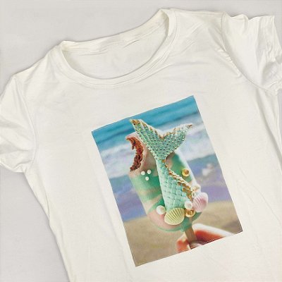 Camiseta Feminina T-Shirt Luxo Off White com Acessórios Estampa Picolé Sereia