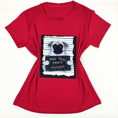 Camiseta Feminina T-Shirt Luxo Vermelha com Acessórios Estampa Cachorro Bad Dog