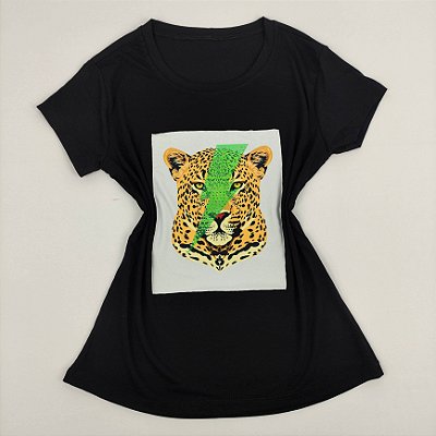 Camiseta Feminina T-Shirt Luxo Preta com Acessórios Estampa Onça Raio Verde