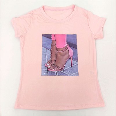 Camiseta Feminina T-Shirt Luxo Rosa Claro Bebê com Acessórios Estampa Sandália Rosa