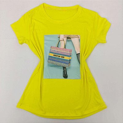 Camiseta Feminina T-Shirt Luxo Amarela com Acessórios Estampa Bolsa